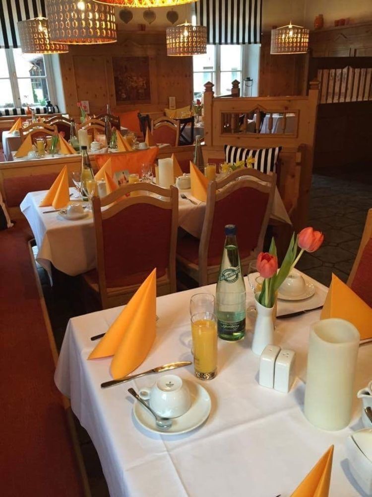 Landgasthof Und Hotel Weisser Lowe Eckental Экстерьер фото